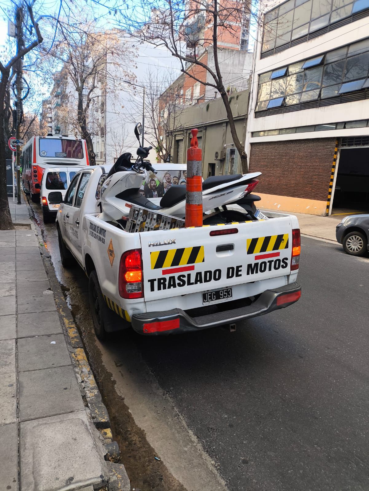Grúa para motos en CABA y GBA — El Enganche